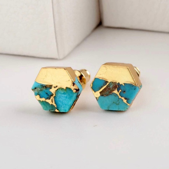 LAST PAIR! Woman’s Gold & Turquoise Stud Earrings - Picture 1 of 6